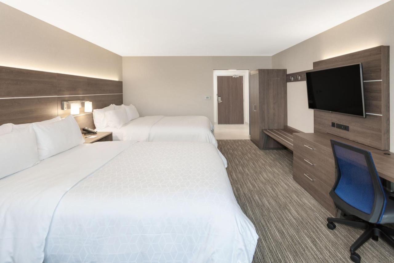 Holiday Inn Express Hotel & Suites Ottawa Airport By Ihg Exteriör bild