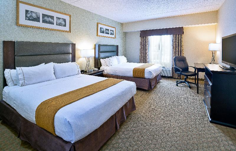 Holiday Inn Express Hotel & Suites Ottawa Airport By Ihg Exteriör bild